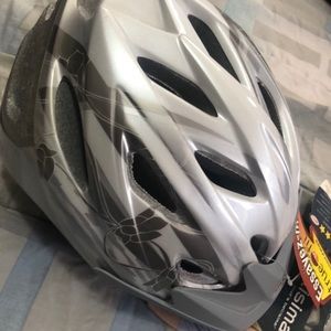 Bell Female biker helmet